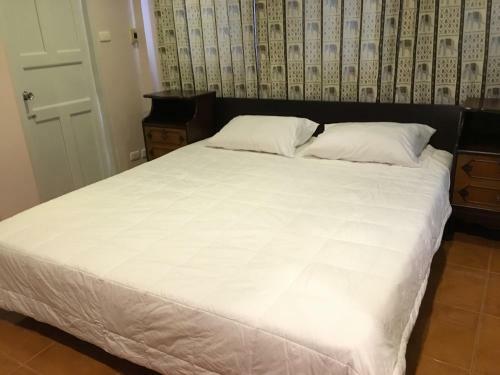 Hostal The Grand Palace Hostel