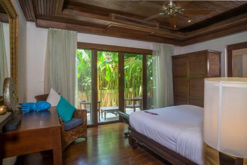 Beachfront Resort Villa Baan Lotus 4br