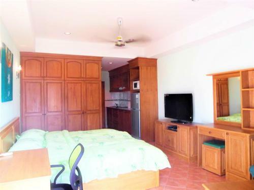 View Talay 1b Sea View Apartment Pattaya
