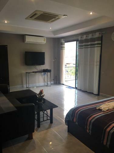 Hostal 3 Bedrooms Private House In Thappraya