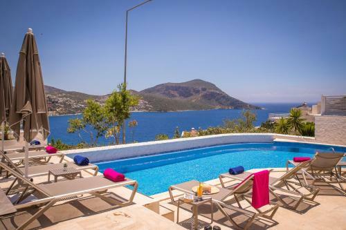 Kalkan Saray Suites Hotel