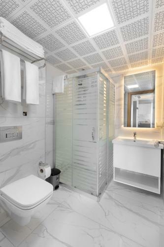 Theluna Suite Hotel