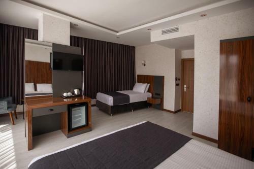 Med Airport Hotel