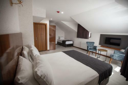 Med Airport Hotel
