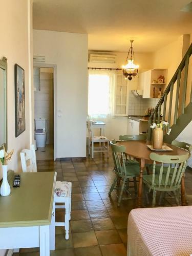 Linardos Apartments
