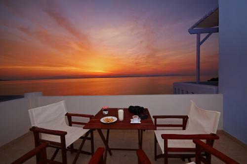 Amarandos Sea View Apartments