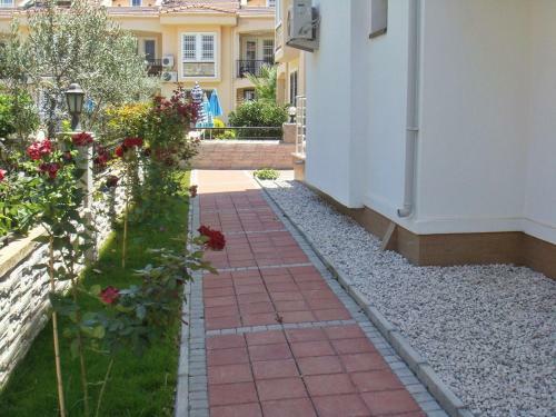 Aquamarine Apartments A1