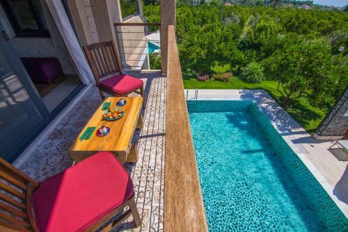 Iskenderun Villa Sleeps 4 With Pool Air Con And Wifi