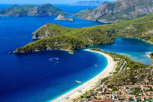 ?fethiyede Bulunan Olimpik Havuzlu Villa