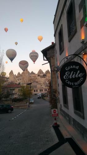 Bed & Breakfast Grand Elite Cave Suites