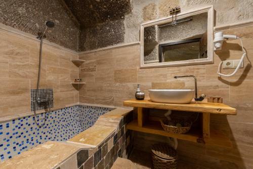 Vintage Cave House Hotel