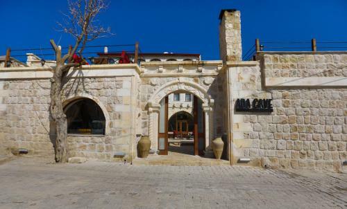 Hotel Ada Cave Suites