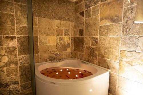 Medusa Cave Hotel