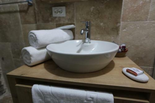 Hotel Petrada Imbros Otel