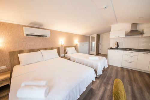 Hotel Dekatria Rooms&aparts