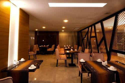 Majura Hotel Business