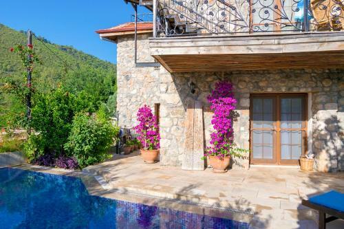 Kinali Villa Sleeps 6 Pool Air Con Wifi