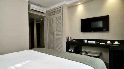 Resa Hotel G�cek
