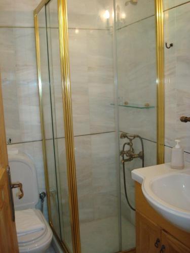 Merlot Village 2