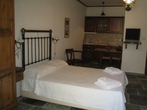Hostal Gera's Olive Grove (elaionas Tis Geras)