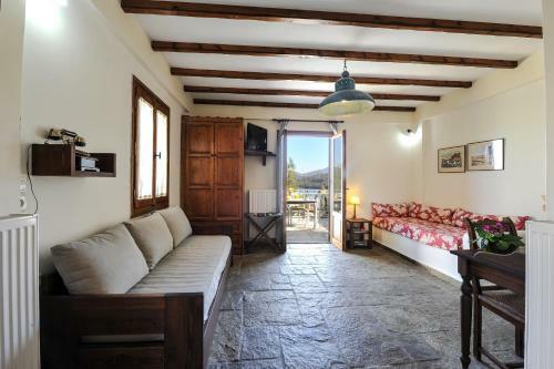 Hostal Gera's Olive Grove (elaionas Tis Geras)