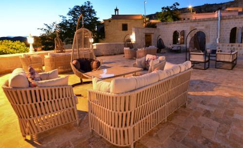 Crassus Cave Hotel