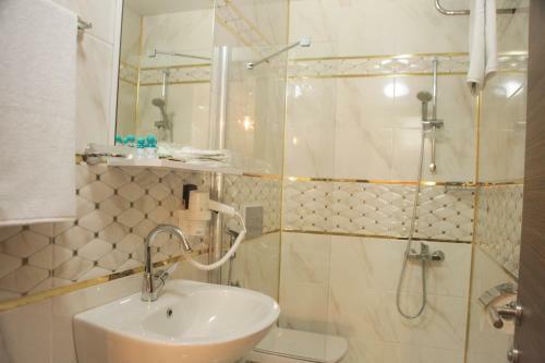 Apartamento Ravza Otel Uzung�l
