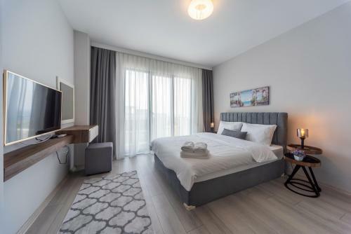 Hotel Green Hills Suites