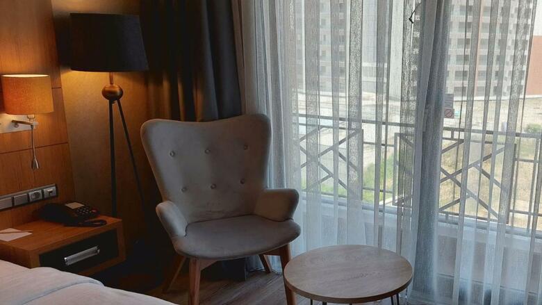 Hero's Hotel