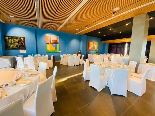 Skyebay Club - Silver Pavilion