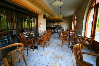 Mont Helmos Hotel