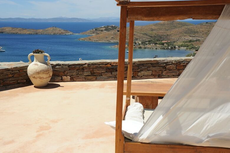 Hotel Aigis Suites