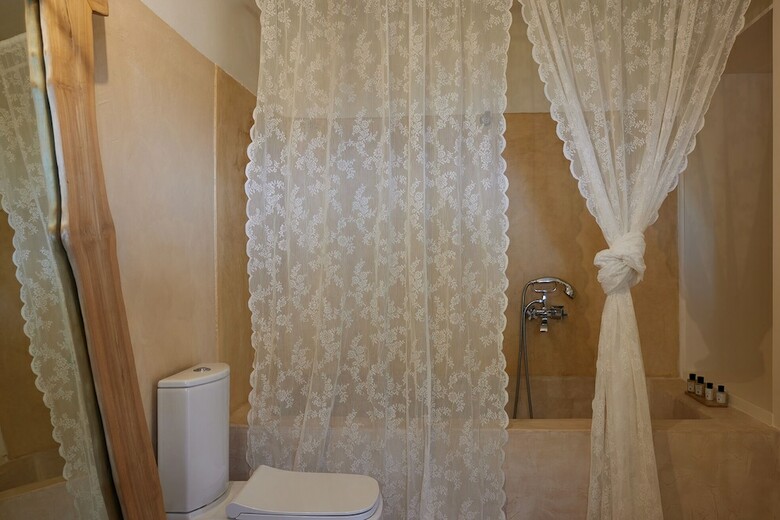 Hotel Aigis Suites