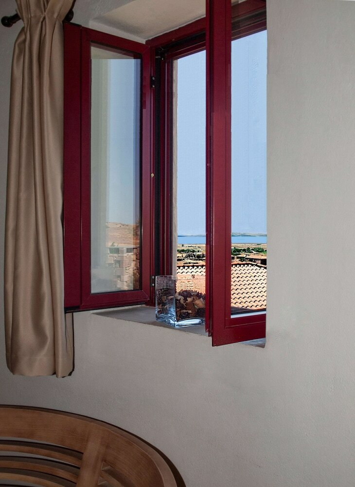 Varos Village Traditional Hotel