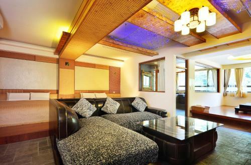 Chief Villa Hot Spring Resort