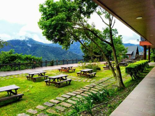 Cloud Falls Resort