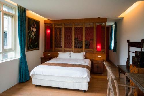 Traveler's Lodge