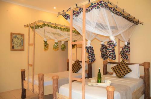 Hotel Chanya Lodge
