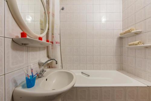 2-room Apartment Near Khreshchatyk And Golden Gate