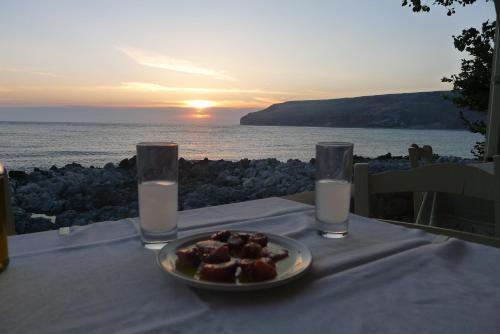 Hostal Kourmas Rooms