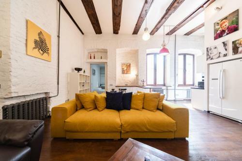 Designer Single Bedroom City Center Apartment