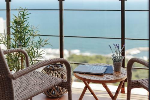 Sea & Sky Apartments