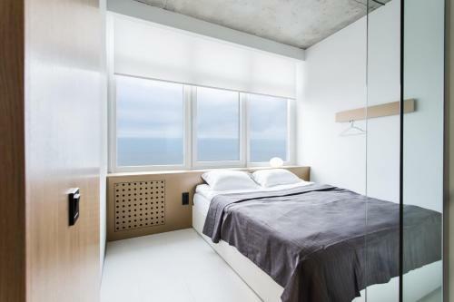Sea & Sky Apartments