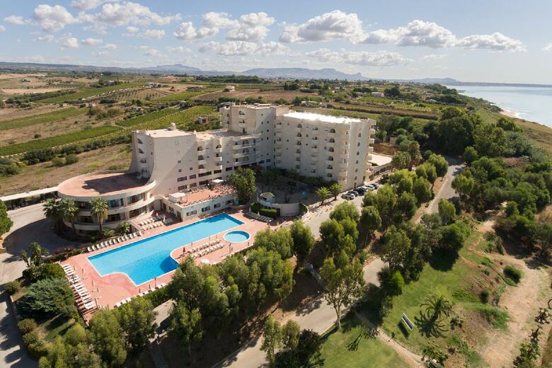 Hotel Paradise Beach