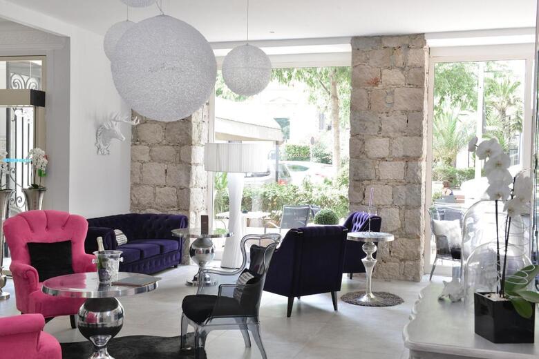 Nouvel Hotel Kinzy