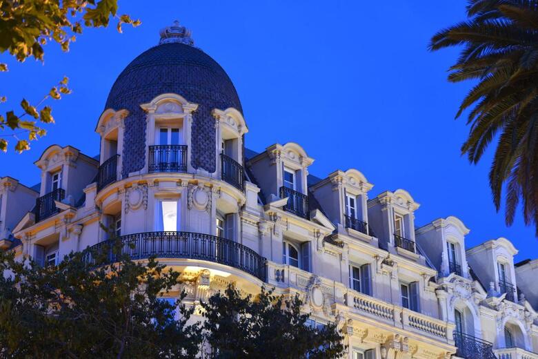 Nouvel Hotel Kinzy