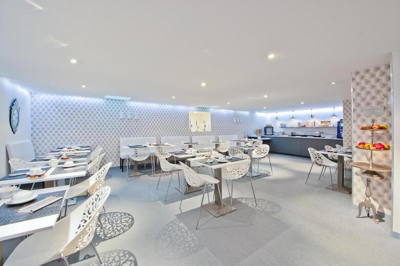 Nouvel Hotel Kinzy