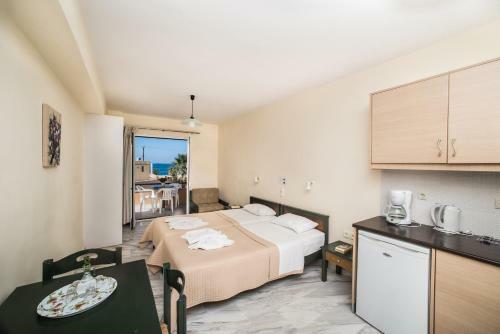 Aparthotel Mythos Beach Hotel Apartments