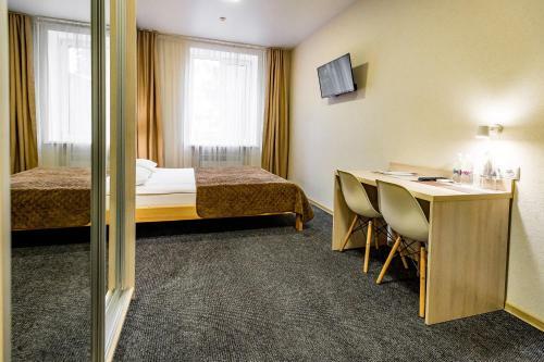 Rooms Hotel