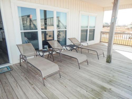 042 North Shore Home